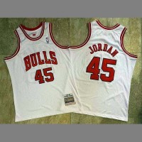 Michael Jordan No.45 Mitchell & Ness Chicago Bulls 1994-95 White Jersey - Super AAA